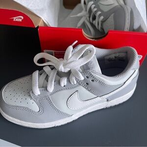 Kids Nike Dunk Low (PS) Pure Platinum/White -Wolf Grey. Unisex, Size 1 Y